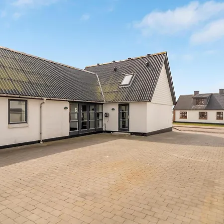Renovated With Enclosed Terrace, Centrally Located In Vorupor Holiday home *